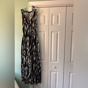 H&M Black and White Patterned Maxi Dress